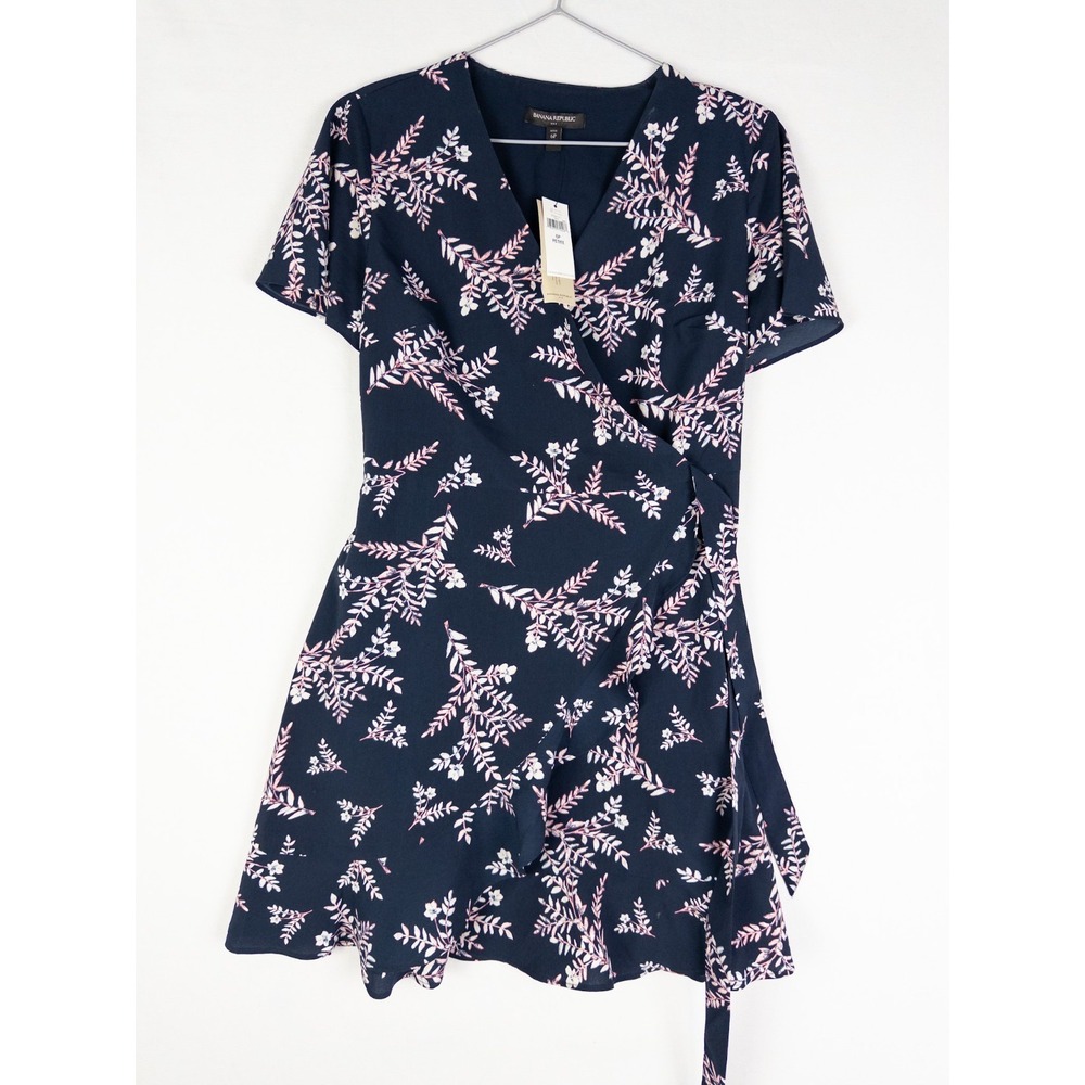 NWT Banana Republic Dress Womens 6P Navy Floral Print Wrap‎ Midi V Neck Ruffle